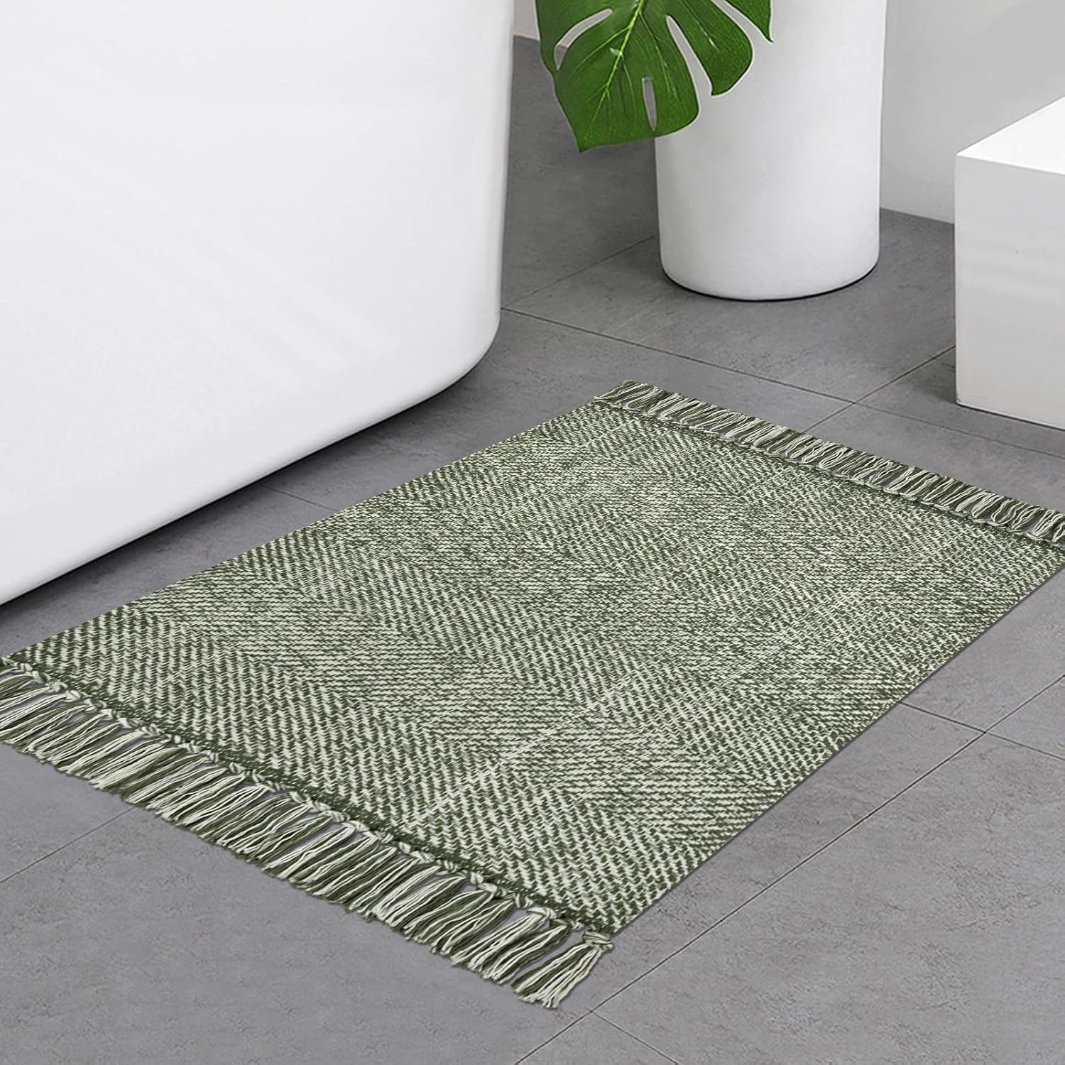 Collive Comfy Area Rug 4' x 6', Tan/Cream Woven Cotton Bedroom Rugs, Modern Indoor Accent Rug Floor Carpet with Tassel for Living Room, Nursery Room, Dining Room, Bedside, Office, Patio Decor