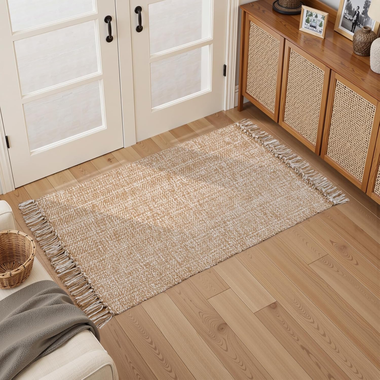 Collive Comfy Area Rug 4' x 6', Tan/Cream Woven Cotton Bedroom Rugs, Modern Indoor Accent Rug Floor Carpet with Tassel for Living Room, Nursery Room, Dining Room, Bedside, Office, Patio Decor