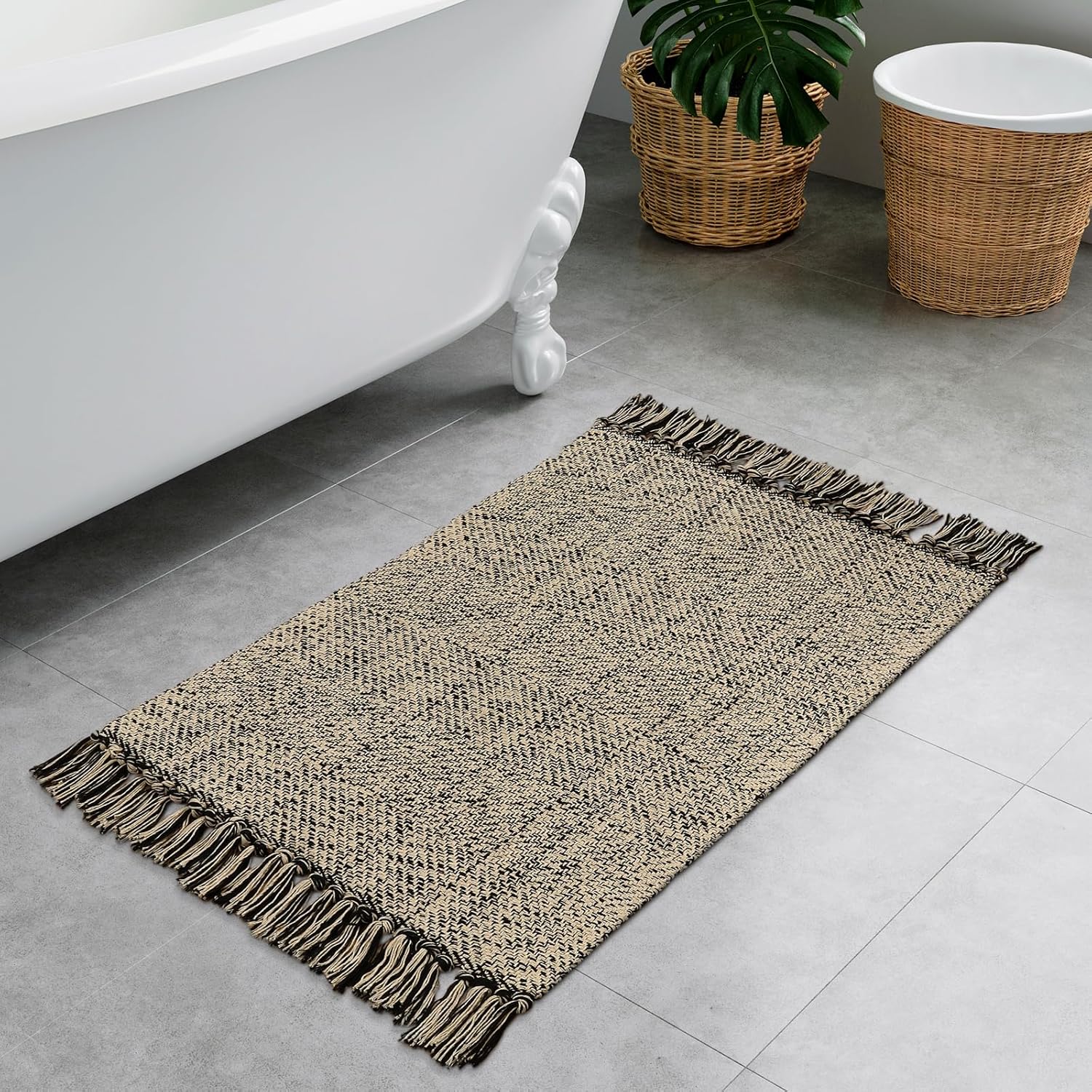Collive Comfy Area Rug 4' x 6', Tan/Cream Woven Cotton Bedroom Rugs, Modern Indoor Accent Rug Floor Carpet with Tassel for Living Room, Nursery Room, Dining Room, Bedside, Office, Patio Decor