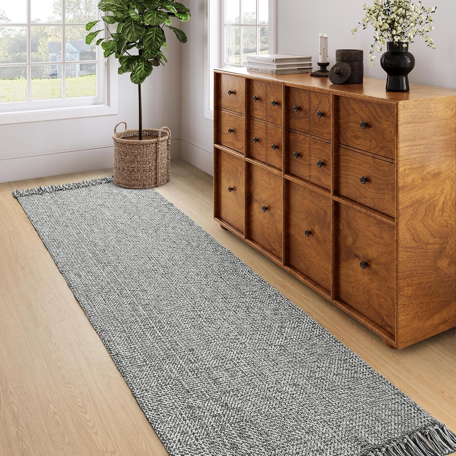 Collive Comfy Area Rug 4' x 6', Tan/Cream Woven Cotton Bedroom Rugs, Modern Indoor Accent Rug Floor Carpet with Tassel for Living Room, Nursery Room, Dining Room, Bedside, Office, Patio Decor