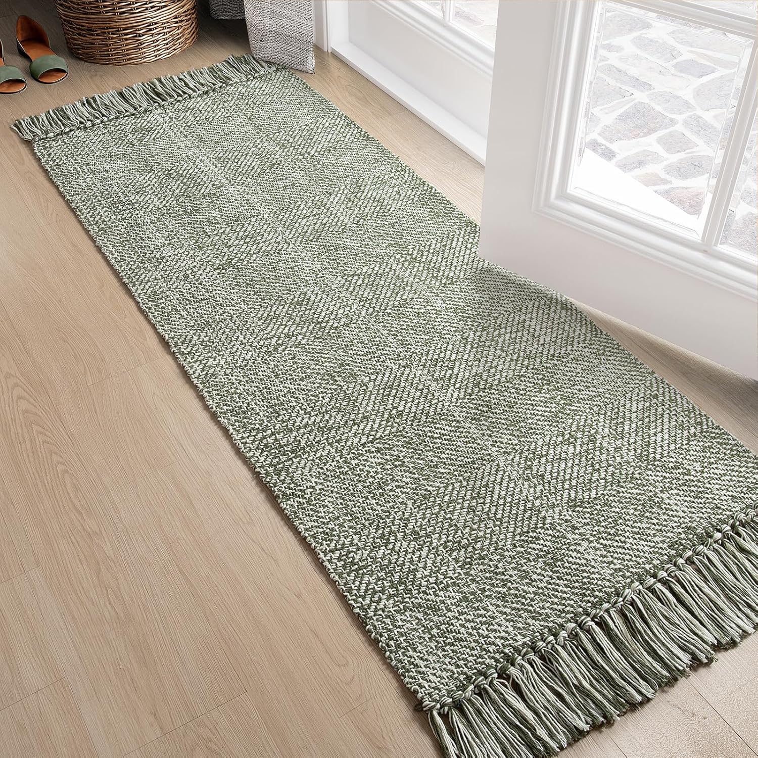Collive Comfy Area Rug 4' x 6', Tan/Cream Woven Cotton Bedroom Rugs, Modern Indoor Accent Rug Floor Carpet with Tassel for Living Room, Nursery Room, Dining Room, Bedside, Office, Patio Decor